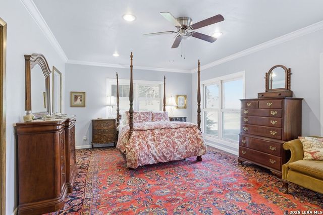 125 MAUK RD, Ingram, TX 78025
