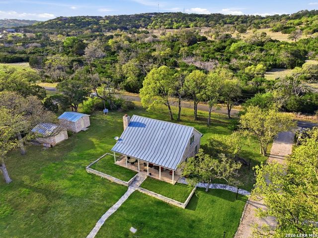 125 MAUK RD, Ingram, TX 78025