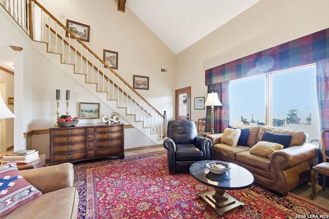 125 MAUK RD, Ingram, TX 78025