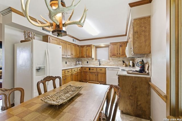125 MAUK RD, Ingram, TX 78025
