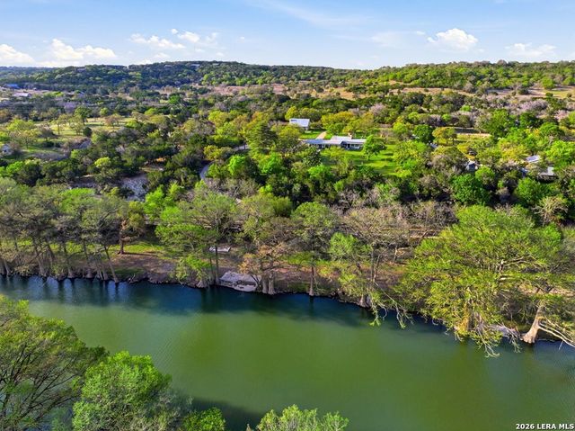 125 MAUK RD, Ingram, TX 78025