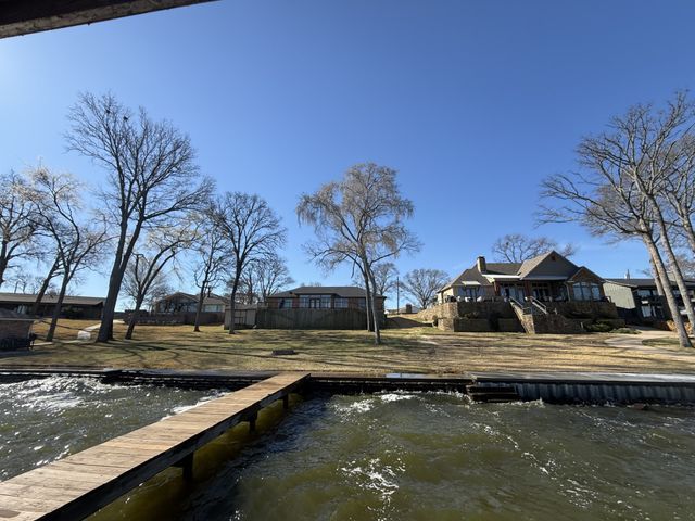 21821 Lakewood Lane, Chandler, TX 75758