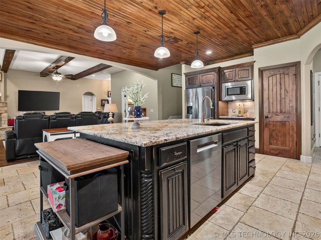 14864 N 148th East Avenue, Collinsville, OK 74021