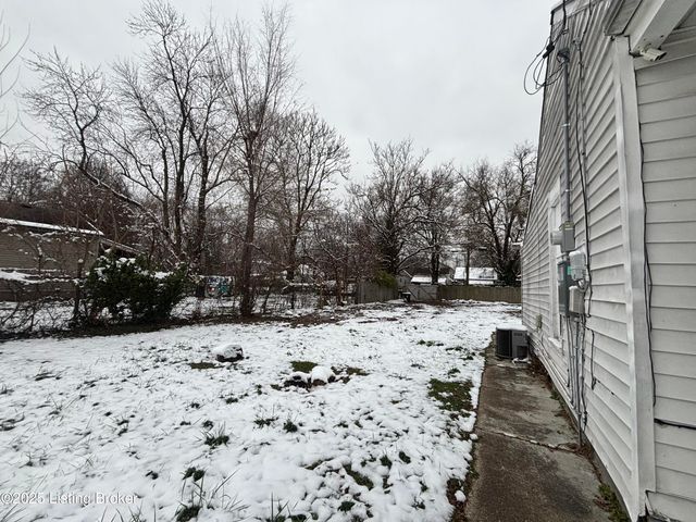 2306 Standard Ave, Louisville, KY 40210