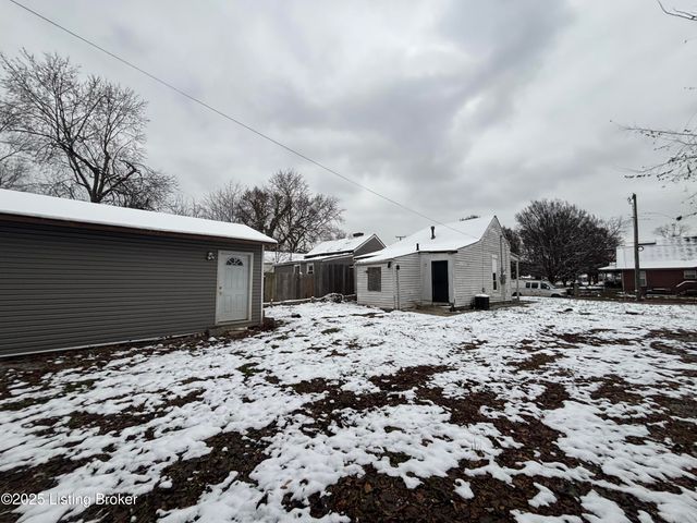 2306 Standard Ave, Louisville, KY 40210