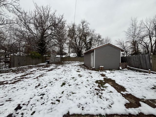 2306 Standard Ave, Louisville, KY 40210