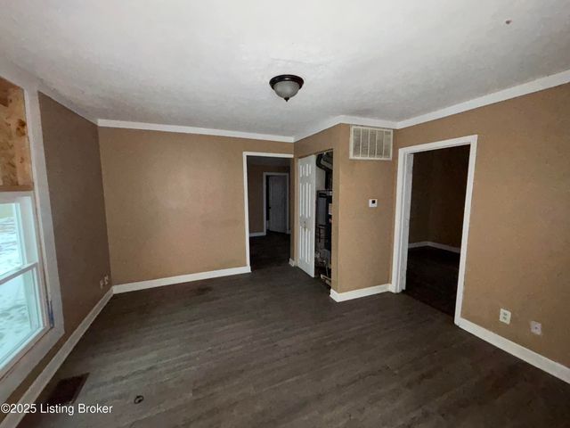 2306 Standard Ave, Louisville, KY 40210