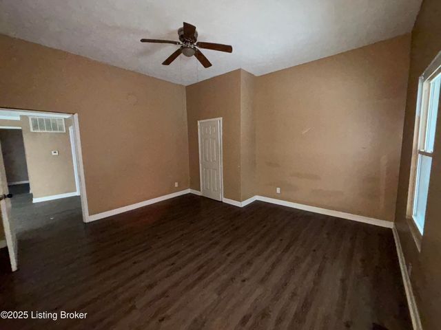 2306 Standard Ave, Louisville, KY 40210