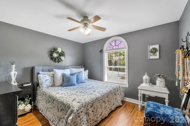 5507 Land Harbour Drive, Granite Falls, NC 28630