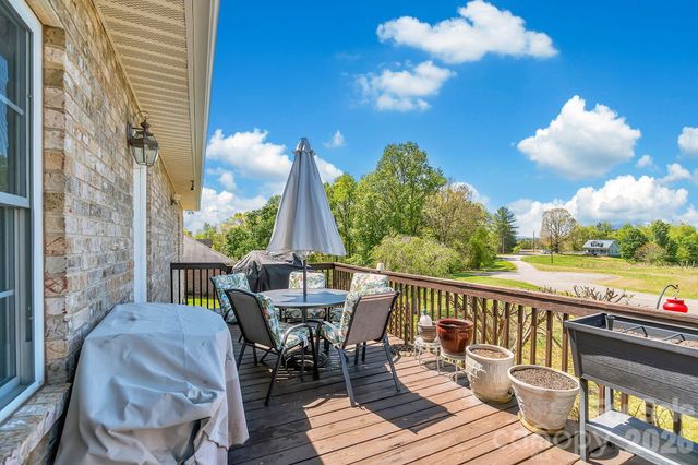 5507 Land Harbour Drive, Granite Falls, NC 28630