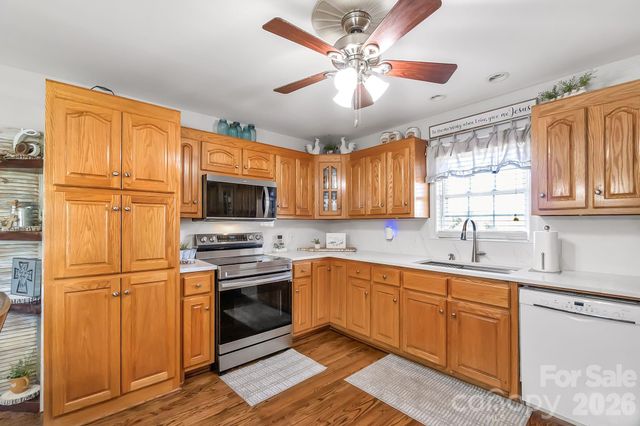 5507 Land Harbour Drive, Granite Falls, NC 28630