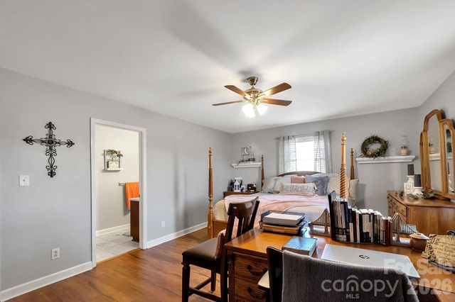 5507 Land Harbour Drive, Granite Falls, NC 28630
