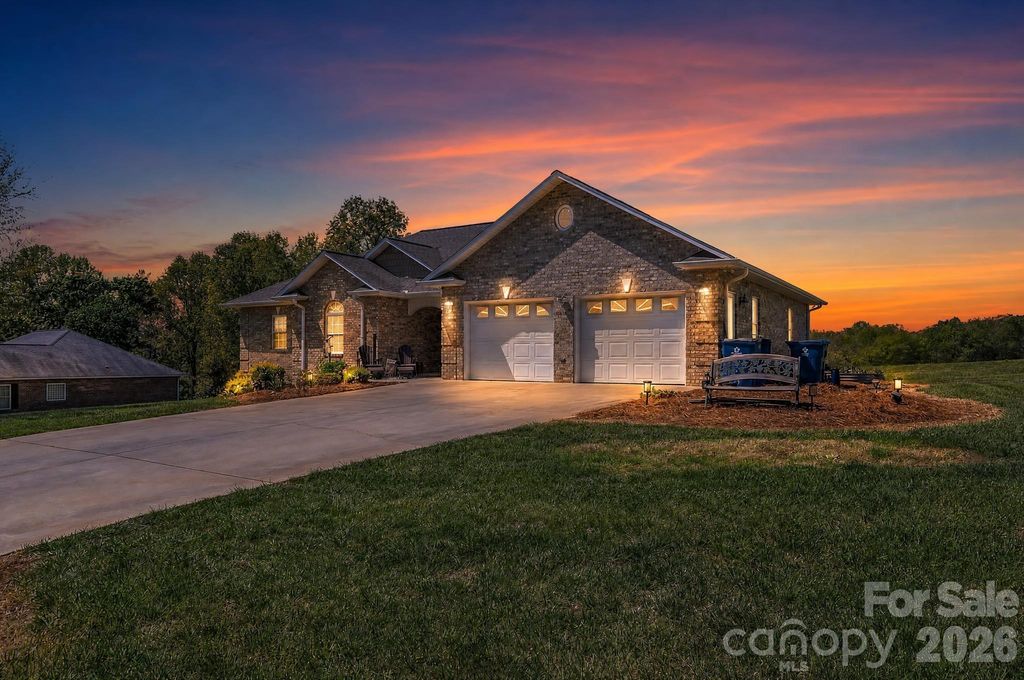 5507 Land Harbour Drive, Granite Falls, NC 28630