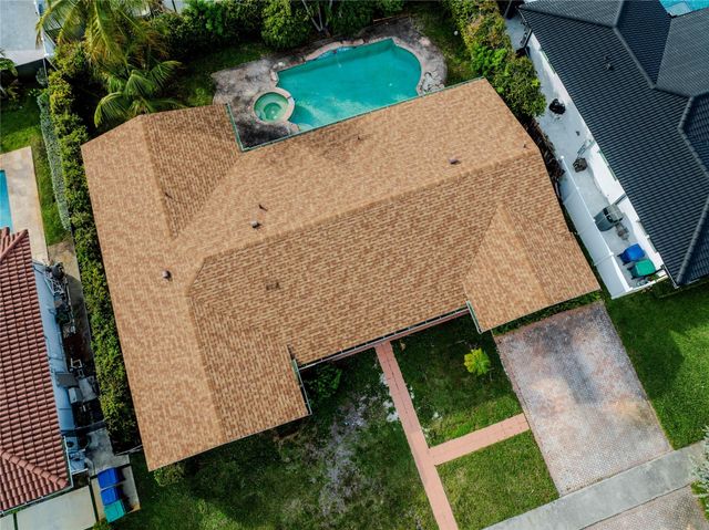 21304 NE 19th Court, Miami, FL 33179