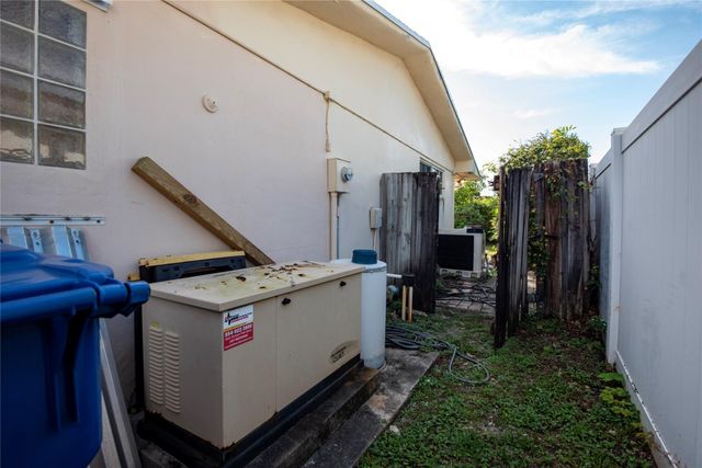 21304 NE 19th Court, Miami, FL 33179