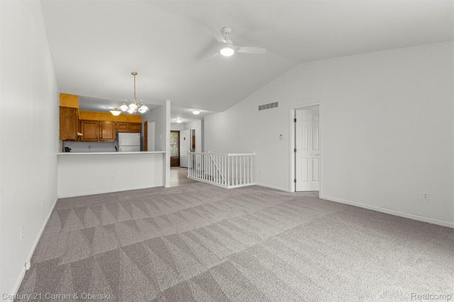 41 Parkplace W, Allen Park, MI 48101