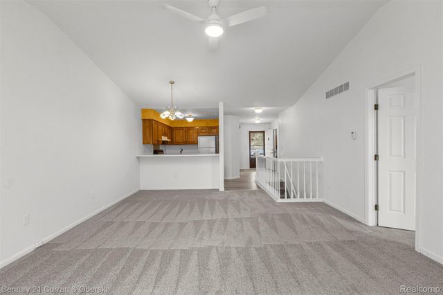 41 Parkplace W, Allen Park, MI 48101