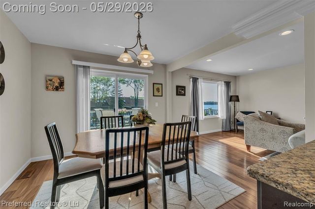 3812 Maiden Street, Waterford, MI 48329