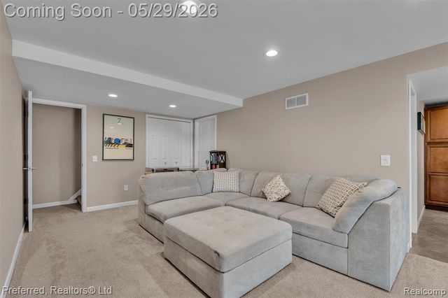 3812 Maiden Street, Waterford, MI 48329