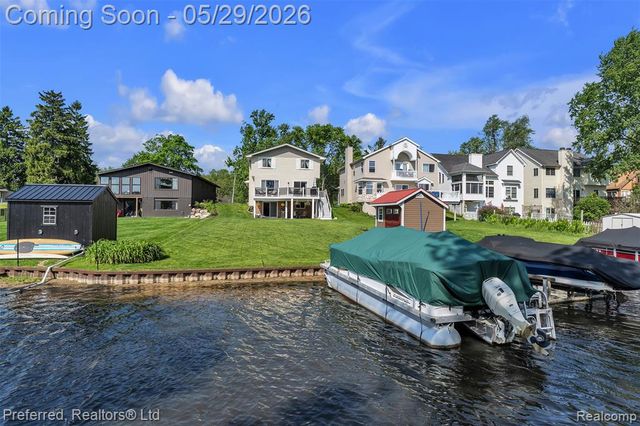 3812 Maiden Street, Waterford, MI 48329