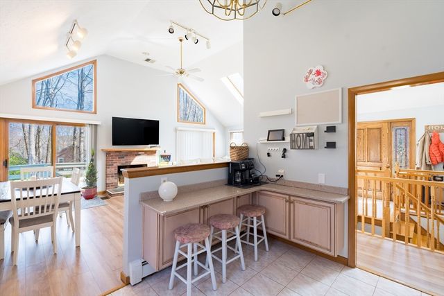 17 Park St, Mendon, MA 01756