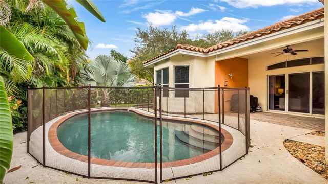 5252 NW 51st Street, Coconut Creek, FL 33073
