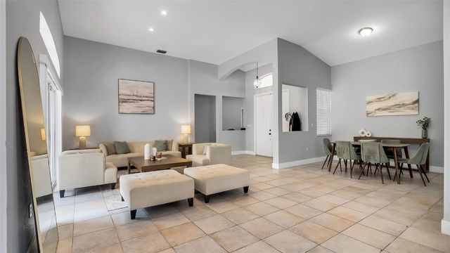 5252 NW 51st Street, Coconut Creek, FL 33073