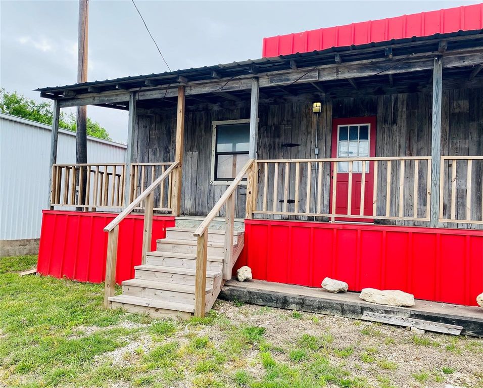 397 Highway 22, Clifton, TX 76634