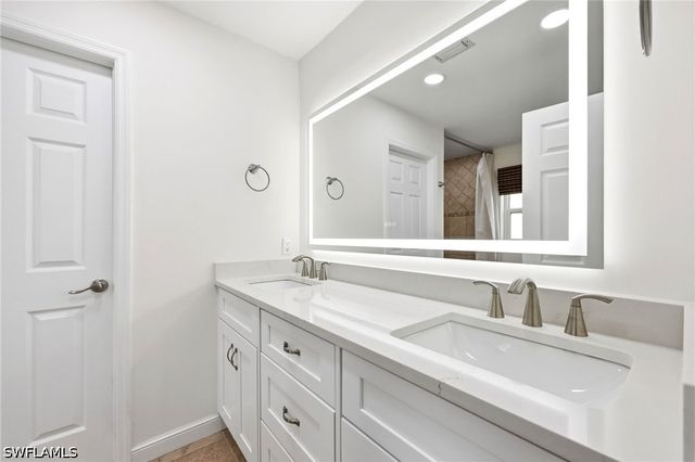 10069 Boca CIR, Naples, FL 34109