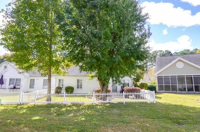 9086 Delancey Circle, North Charleston, SC 29406