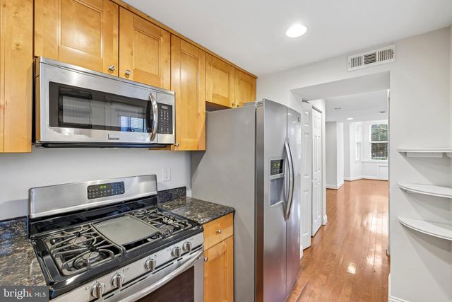 813 12TH ST NE, Washington, DC 20002