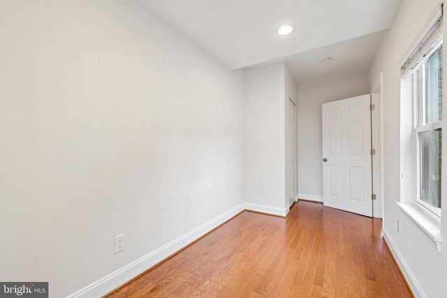 813 12TH ST NE, Washington, DC 20002