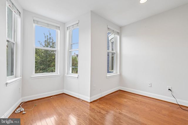 813 12TH ST NE, Washington, DC 20002