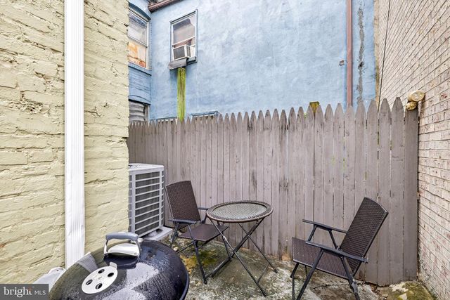813 12TH ST NE, Washington, DC 20002