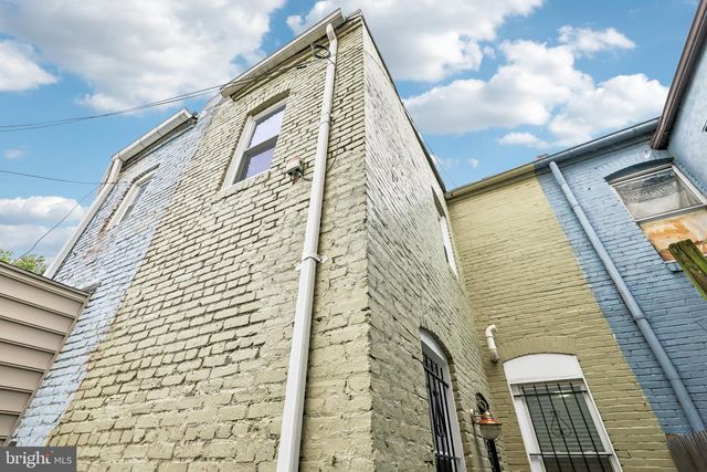 813 12TH ST NE, Washington, DC 20002