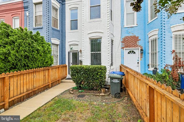 813 12TH ST NE, Washington, DC 20002