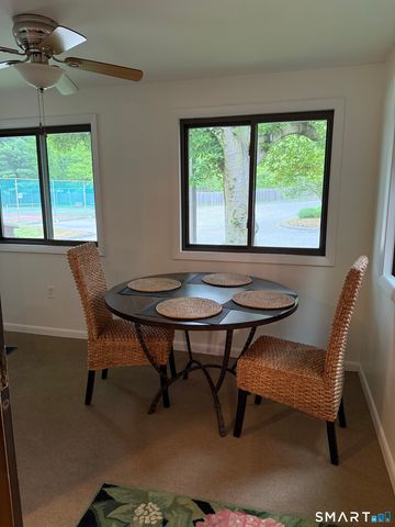139 Hollister Way North 139, Glastonbury, CT 06033