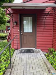 139 Hollister Way North 139, Glastonbury, CT 06033
