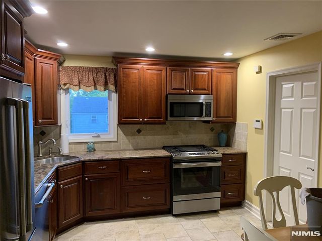 2 Pauline Terrace B, Lodi, NJ 07644