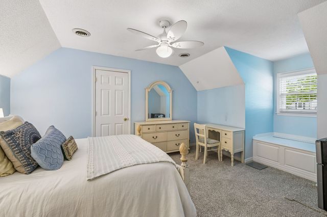 1305 Jewell Dr, Columbia, TN 38401
