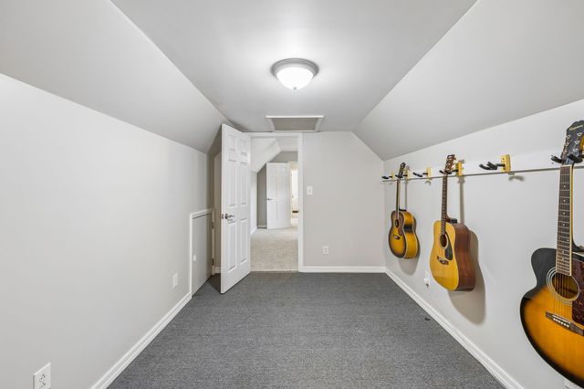 1305 Jewell Dr, Columbia, TN 38401