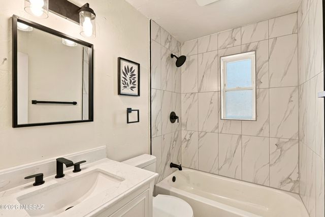 5525 E 24th Street, Tucson, AZ 85711