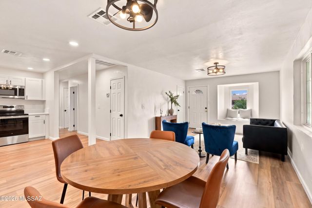 5525 E 24th Street, Tucson, AZ 85711