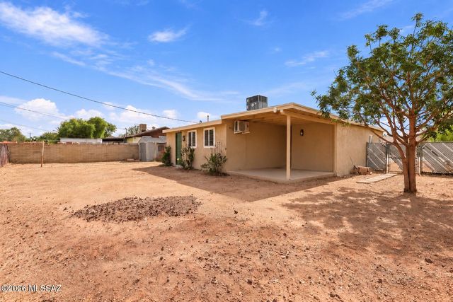 5525 E 24th Street, Tucson, AZ 85711