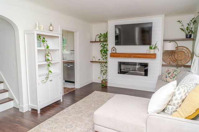 420 Oakhurst Avenue, Kalamazoo, MI 49001