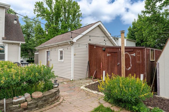 420 Oakhurst Avenue, Kalamazoo, MI 49001