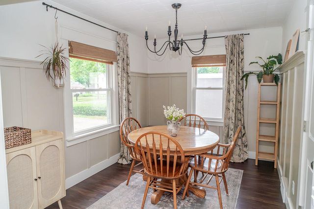 420 Oakhurst Avenue, Kalamazoo, MI 49001