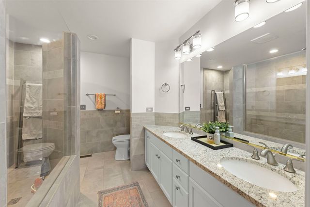 26W172 Klein Creek Drive, Winfield, IL 60190