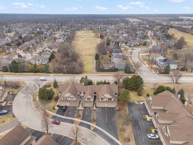 26W172 Klein Creek Drive, Winfield, IL 60190