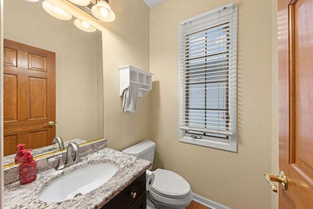 26W172 Klein Creek Drive, Winfield, IL 60190